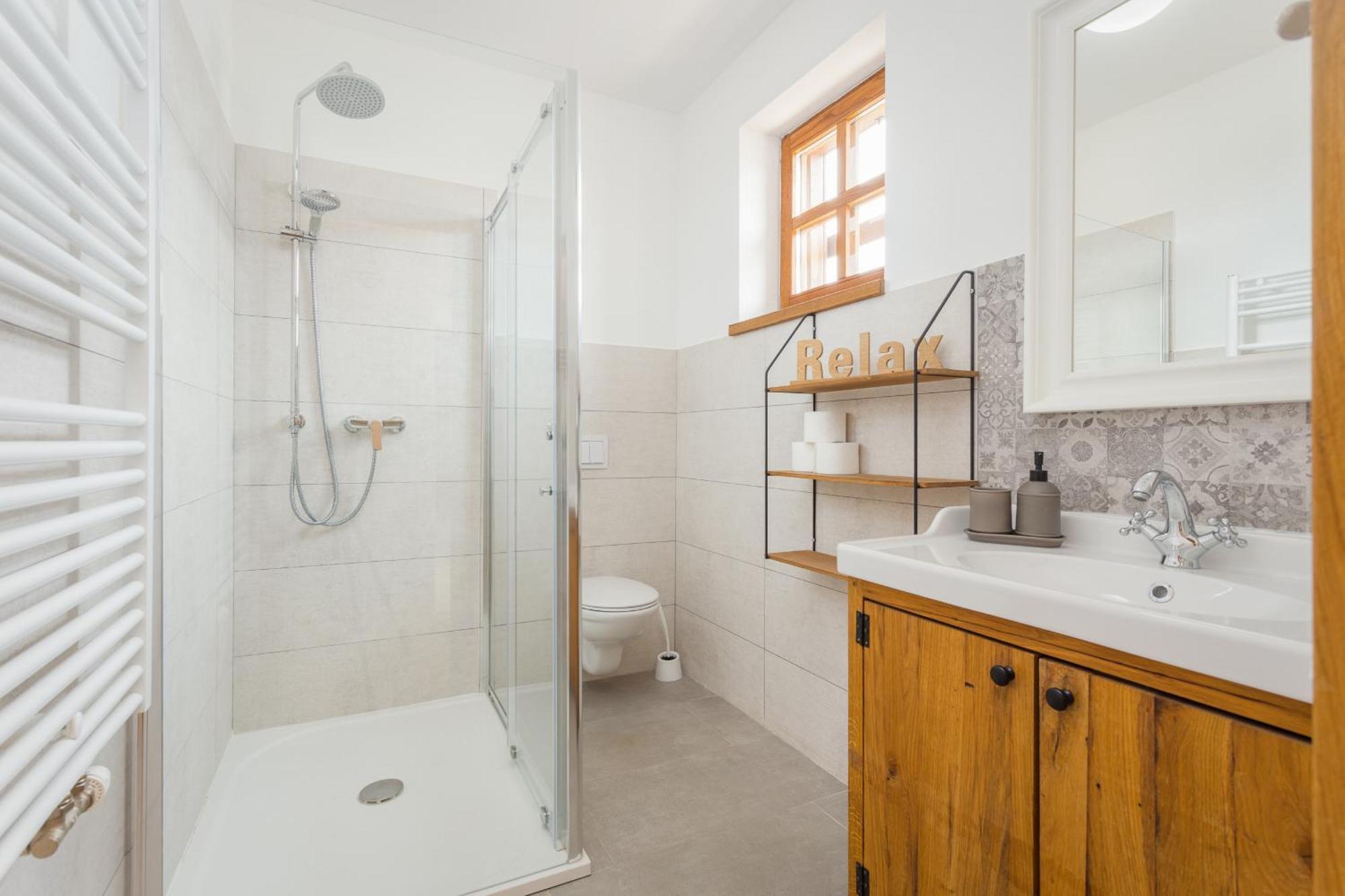 Villa Cirka In Central Istria For 14 Persons With Pool Heating & Pool Table Svetvinčenat Eksteriør bilde