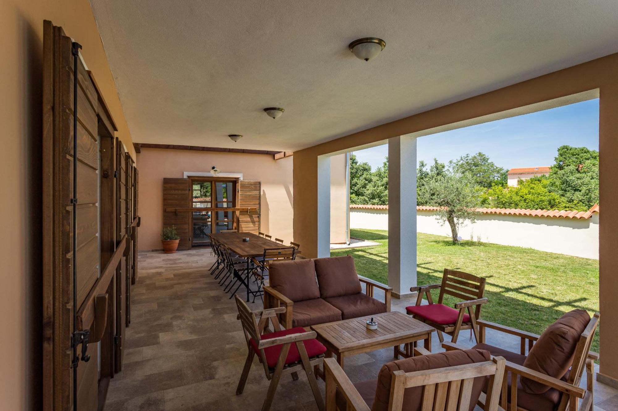 Villa Cirka In Central Istria For 14 Persons With Pool Heating & Pool Table Svetvinčenat Eksteriør bilde